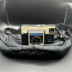 Vintage Kodak Instamatic X-15 Point & Shoot Film Camera with bag‎